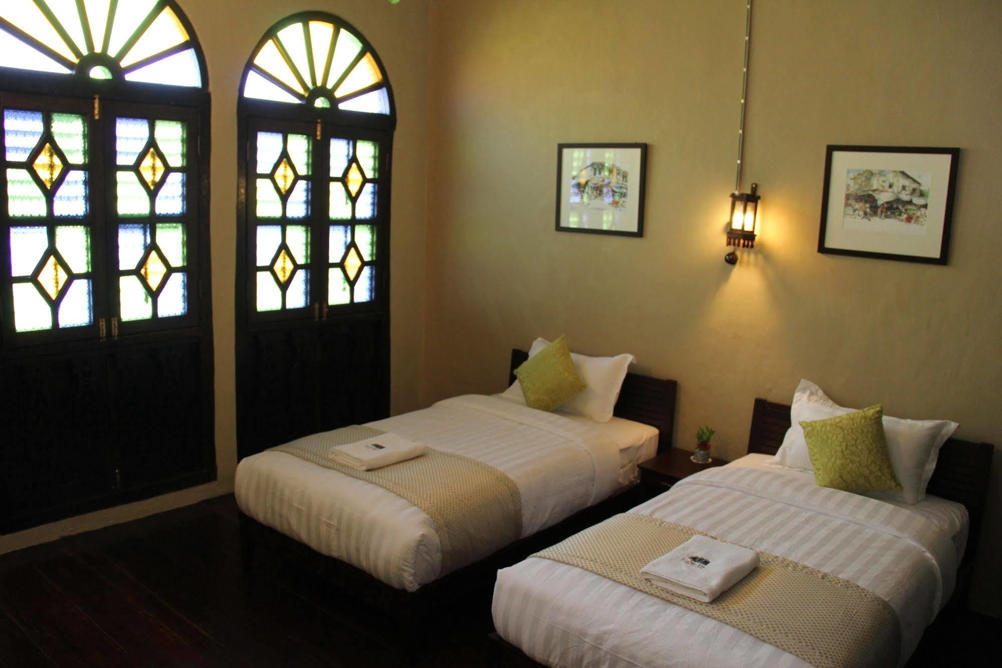 Hotel Ke-Lan-Tan House George Town Esterno foto
